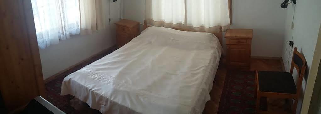 Guest Rooms Metaksinovi Chepelare Exterior foto